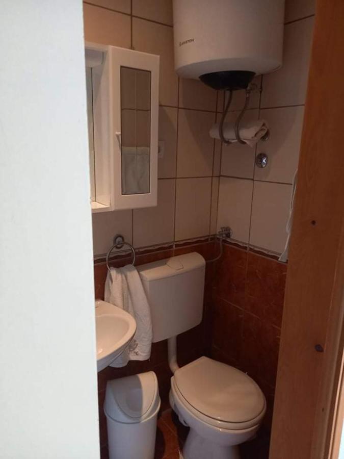 Ferienwohnung Studio Darija For 2 Persons S Terasom Wi-Fi & Parking Makarska Exterior foto