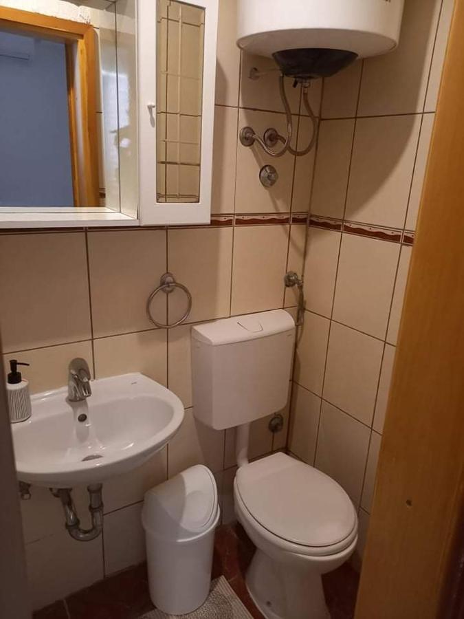 Ferienwohnung Studio Darija For 2 Persons S Terasom Wi-Fi & Parking Makarska Exterior foto